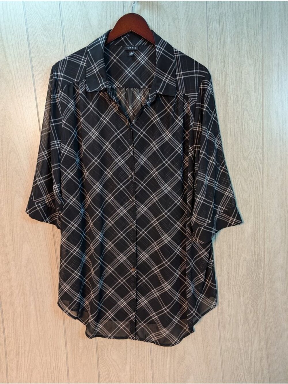 Torrid Roll Tab Sleeve Semi Sheer Black Checkered Top Plus Size 2 Mature Office